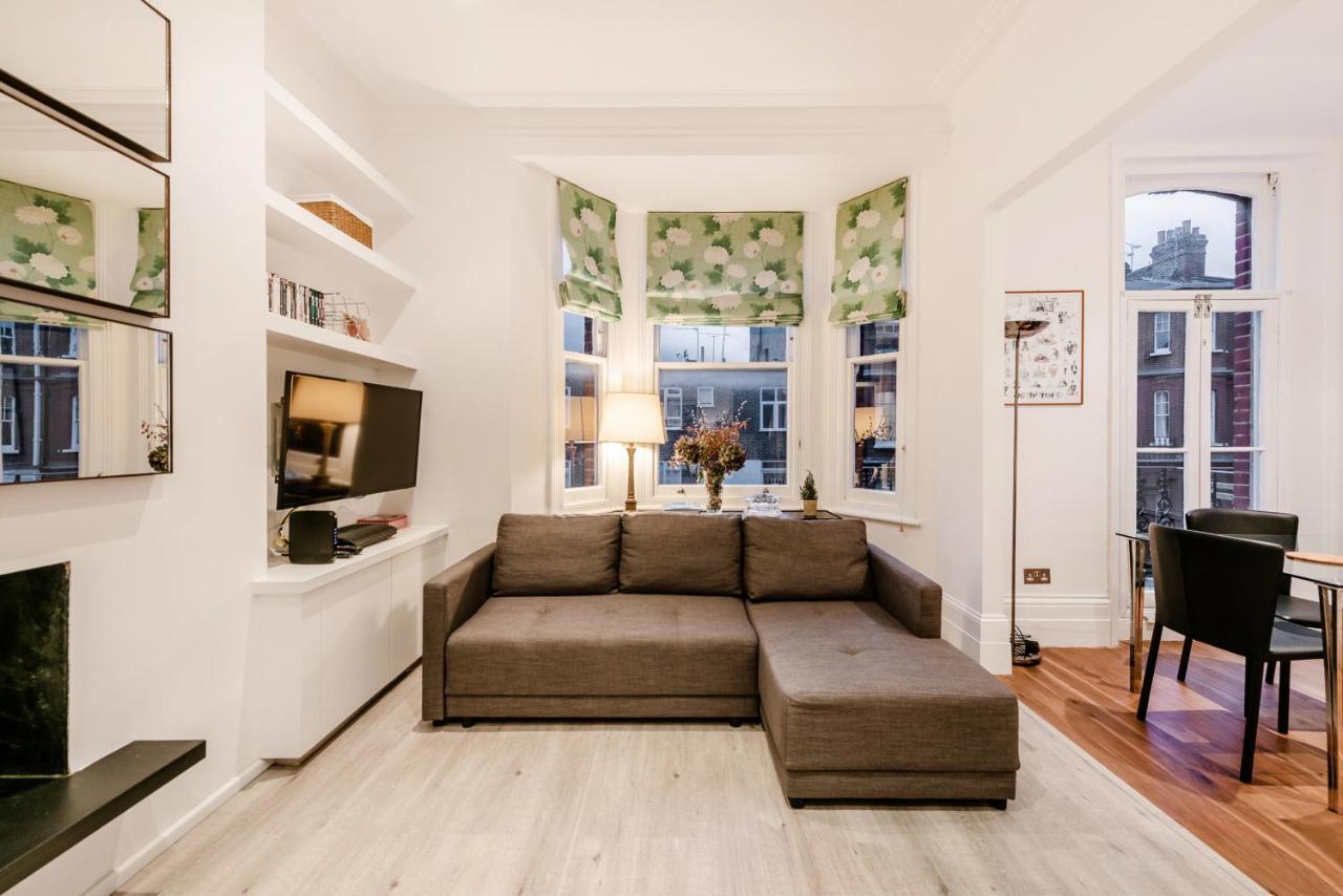 Lovely 2 Bedroom Flat In The Heart Of Chelsea 런던 외부 사진